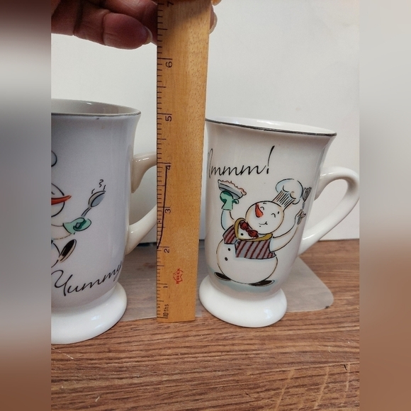 Pair of Yummy and Mmmm Coffee/Tea Mugs - Picture 5 of 6